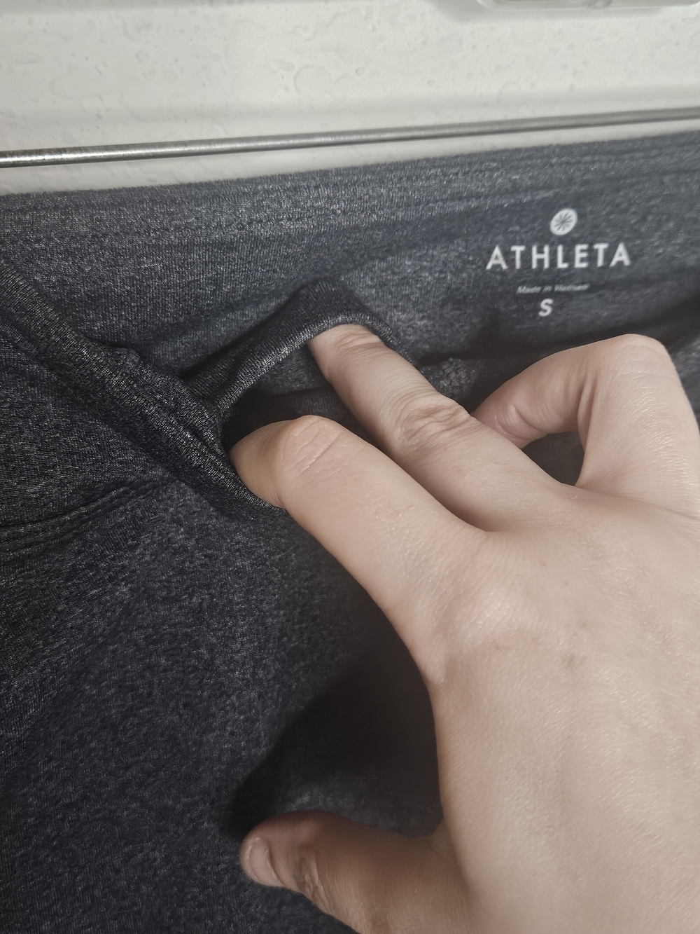 Athleta Kickbooty Wide Leg Flare Yoga Pants High Waisted Charcoal Inside Pocket - Picture 3 of 8